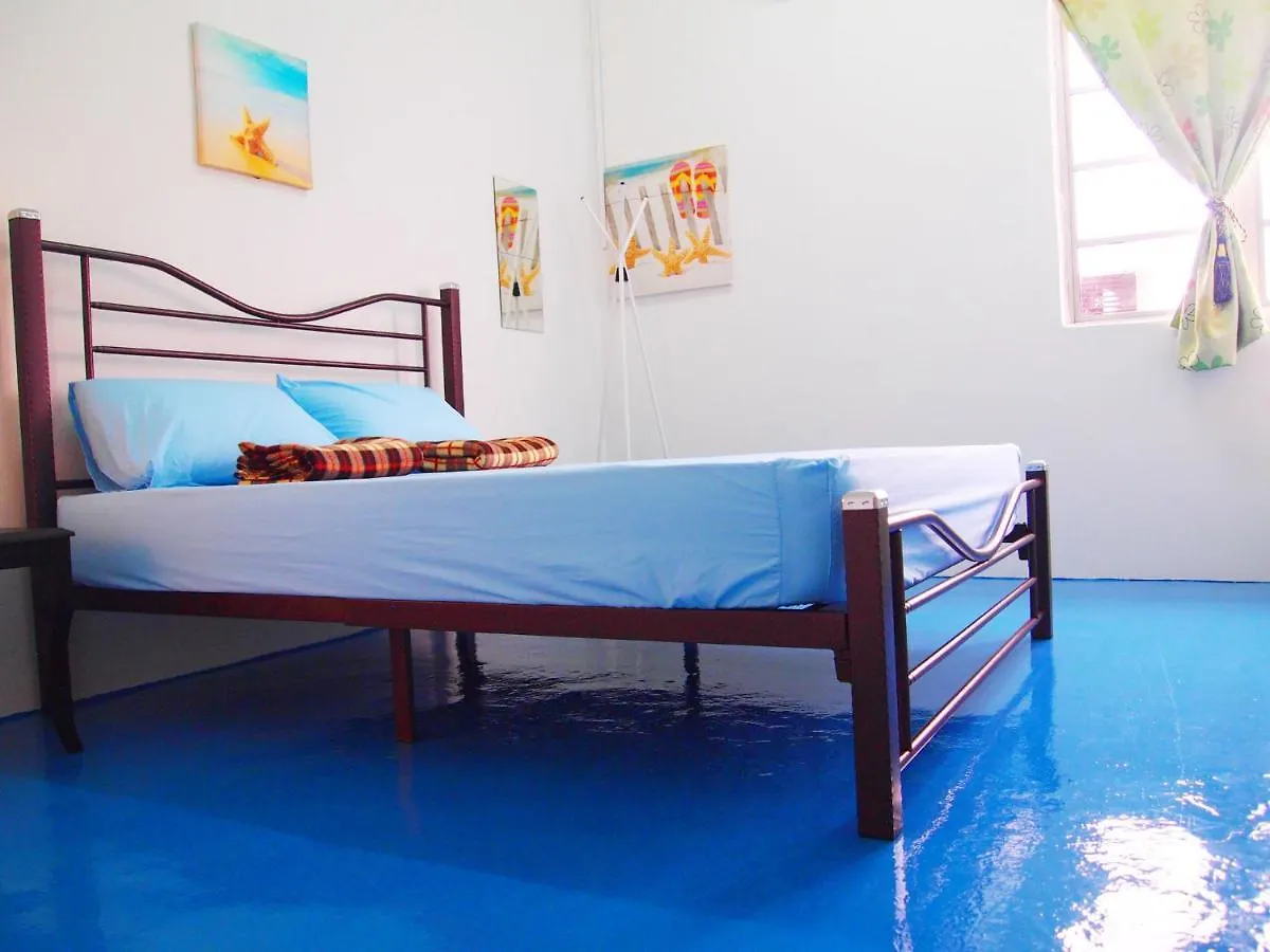 The Cardamom Hostel Малакка